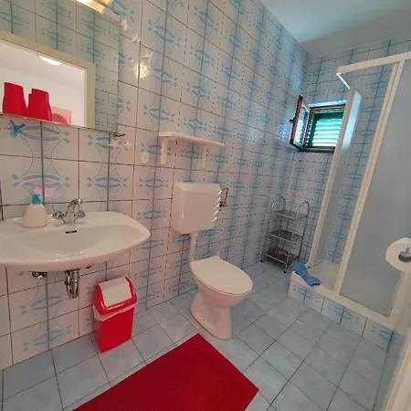 Room's Brica Konukevi 3*