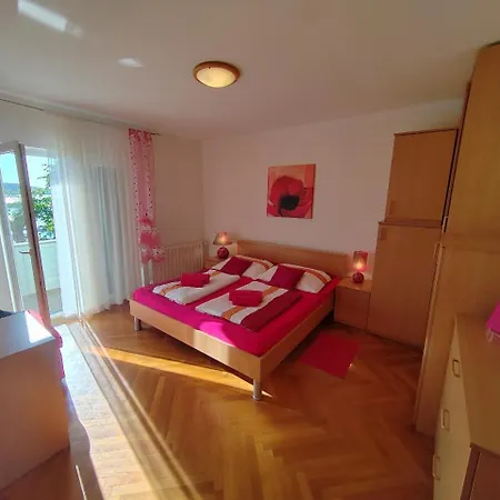 Room's Brica 게스트하우스 Barbat na Rabu